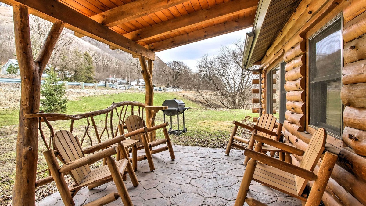 Ferryville Cottage | Cabin by the River: Visited by Treehouse Masters!