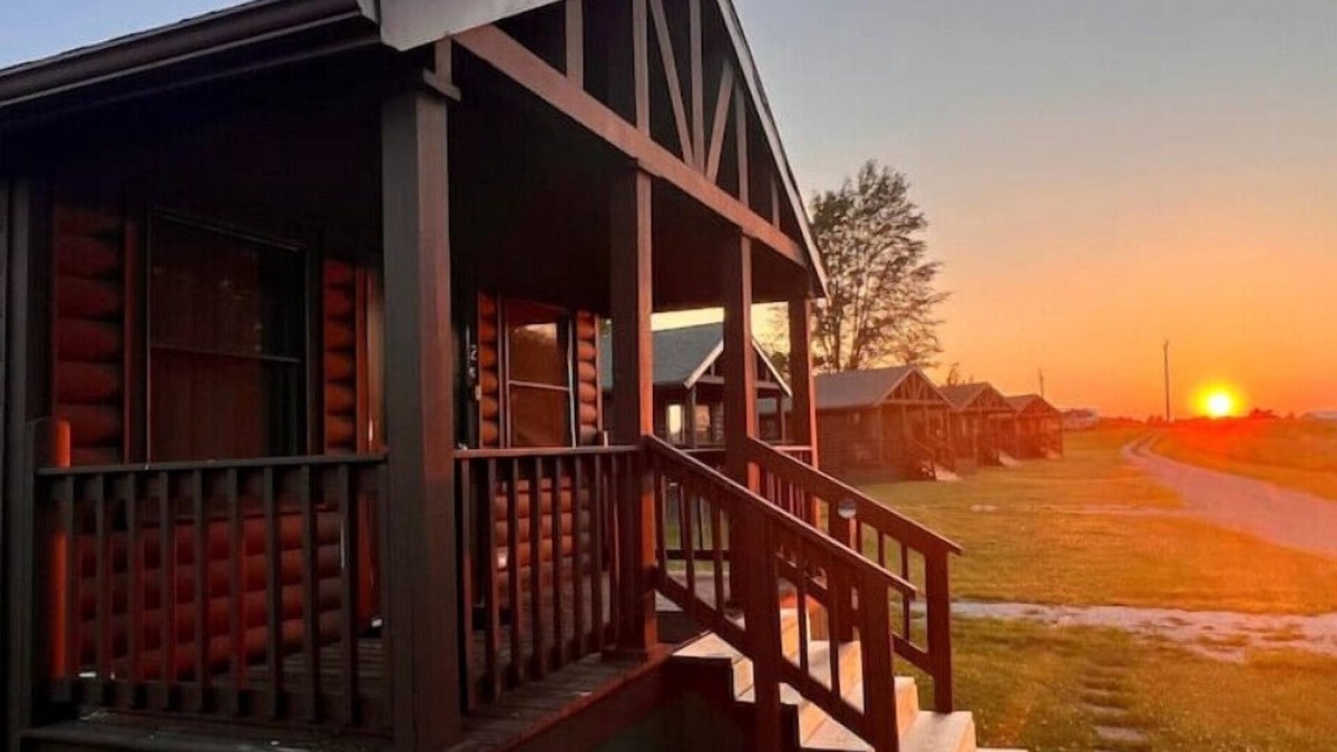 Columbia Cabin | Cabin close to Lake Rathbun #3n