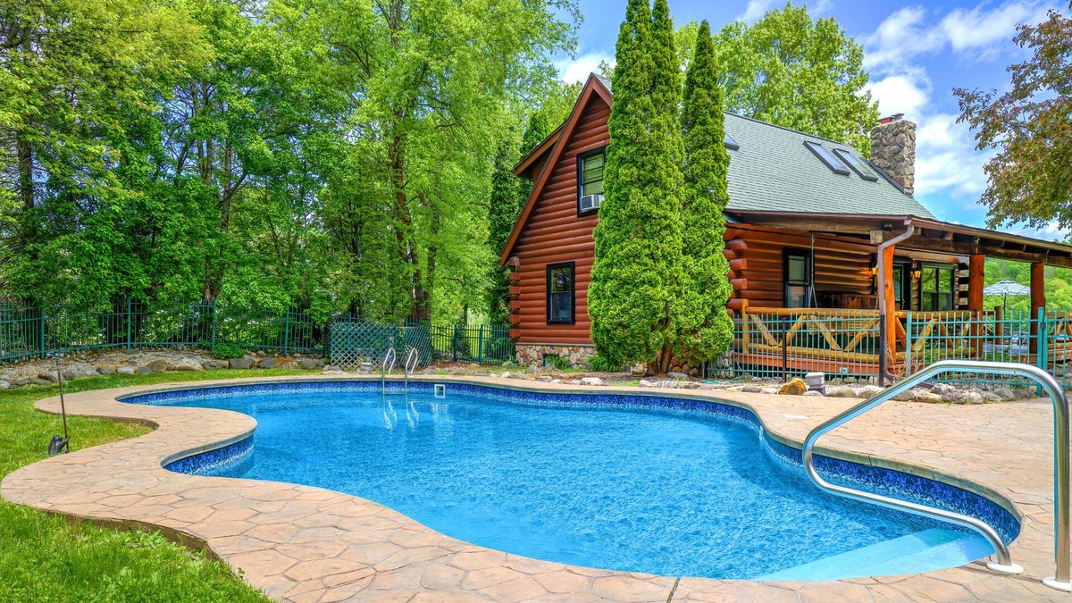 Waterford Cabin | Cabin Cove ~ Theater, Heated Pool, River View