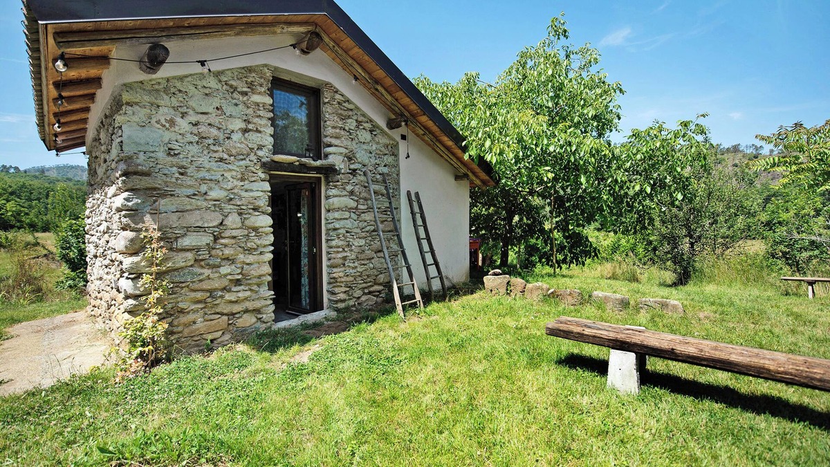 Casaleggio Boiro Cabin | Cabin 'Delle Castagne' with Mountain View, Wi-Fi and Air Conditioning