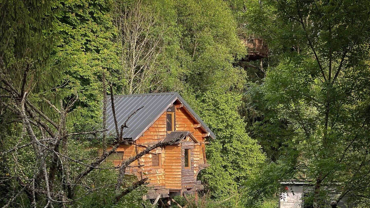Nans-sous-Sainte-Anne Cabin | Cabin for family or friends, nature holidays