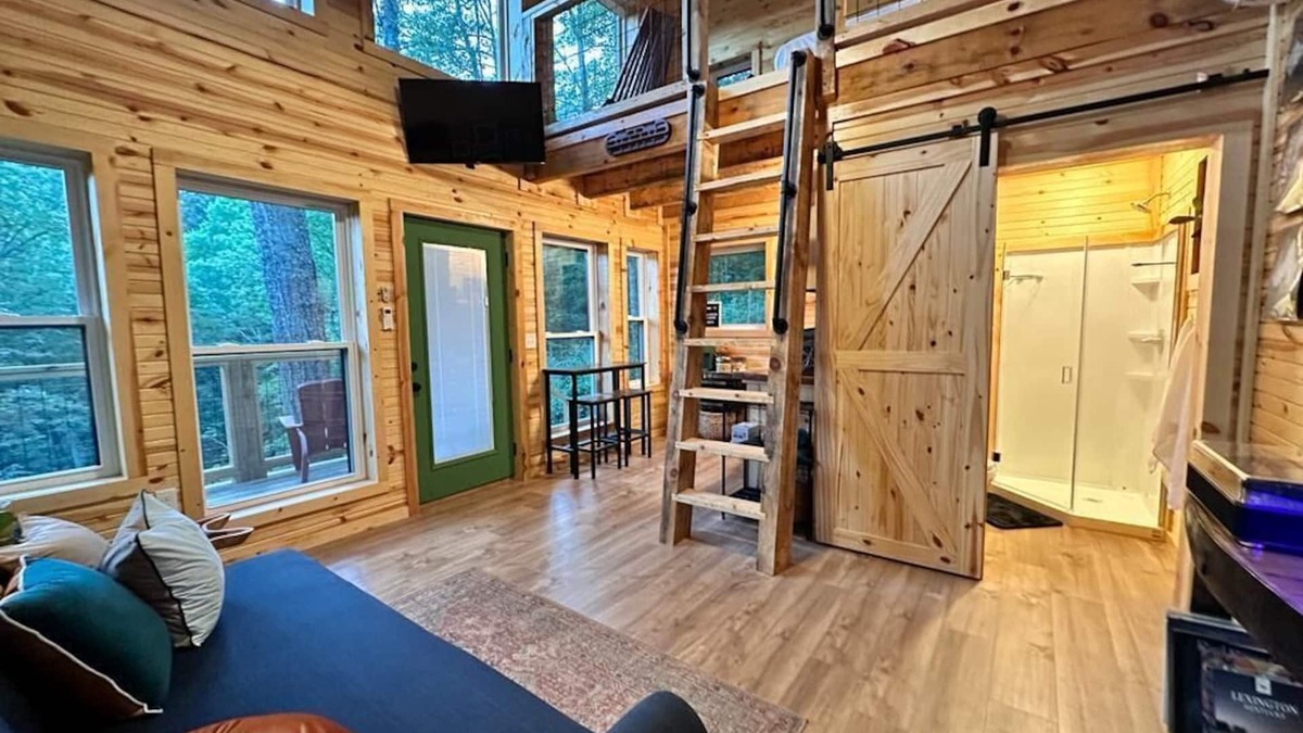 Stanton Cabin | Cabin for two with an awesome view