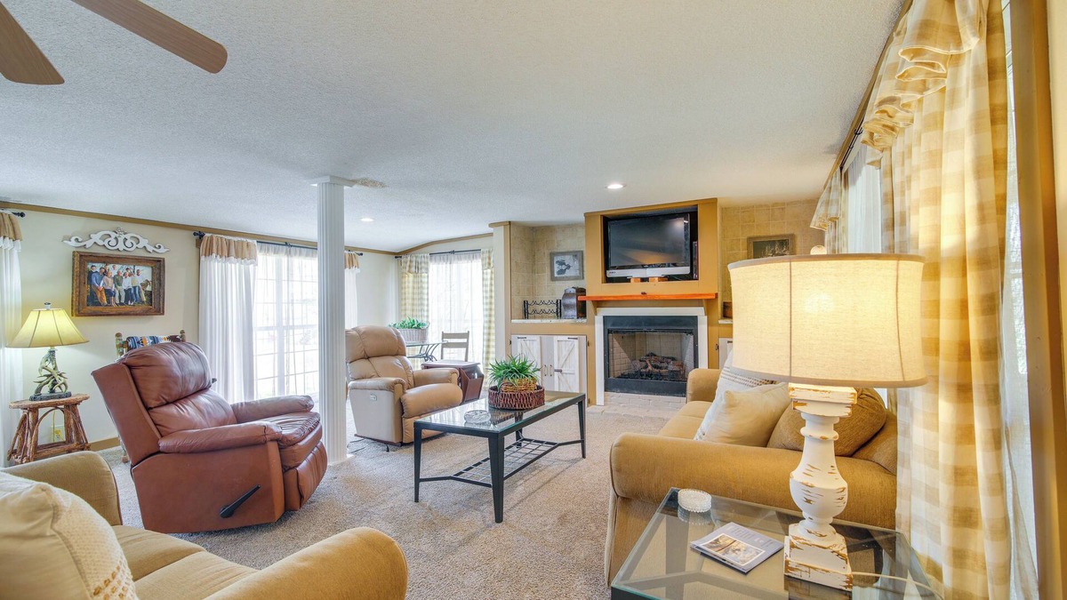 Tunica Cabin | Cabin < Half-Mi to Tunica Lake: Great for Anglers!