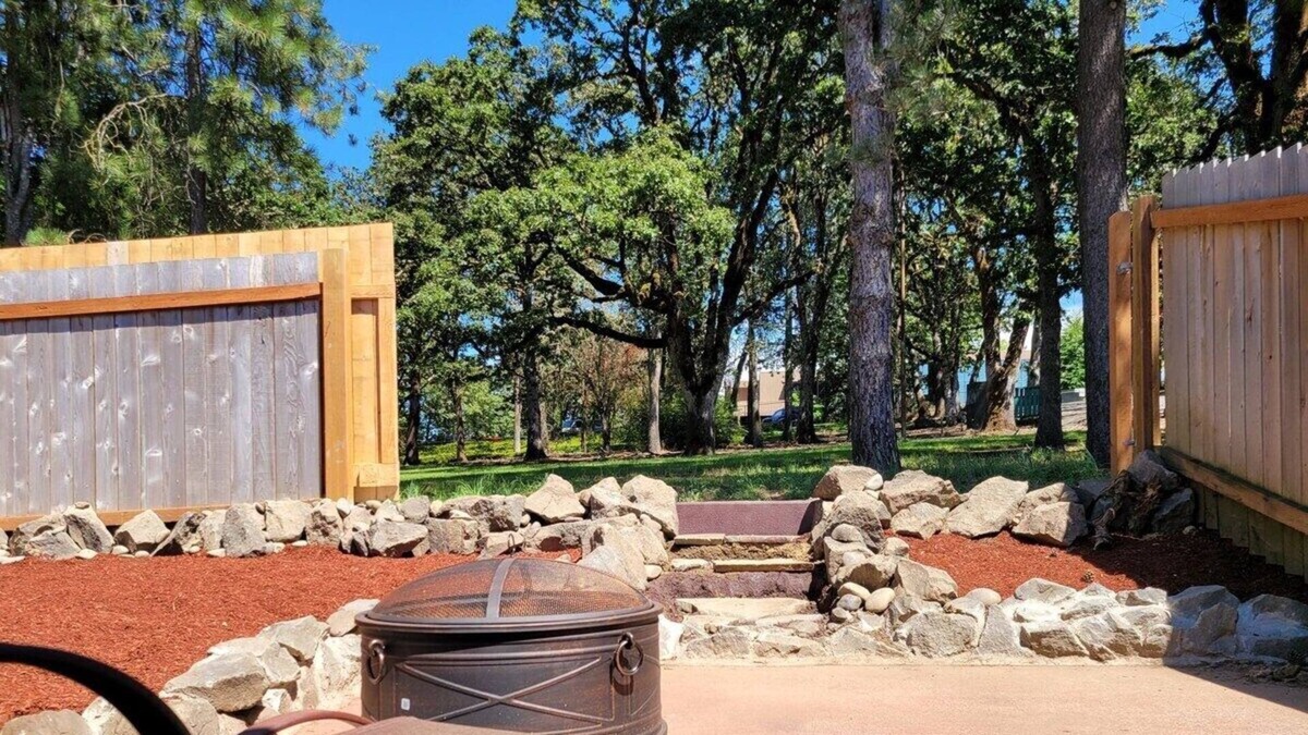Springfield Cabin | Cabin home with its own private access park.