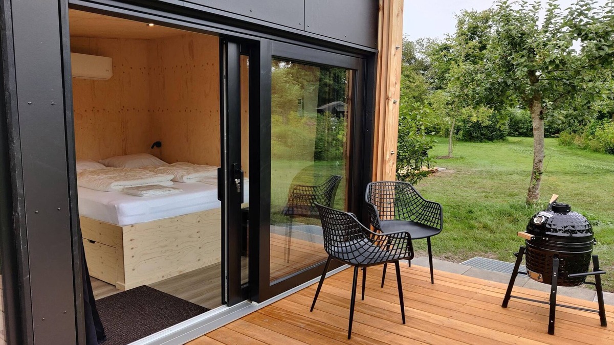 Scherpenzeel House | Cabin in Nature near Scenic Trails