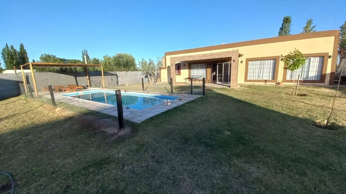 San Rafael Cabin | Cabin in San Rafael 5' from the airport, excellent location.
