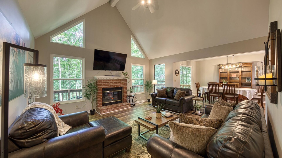 Ashley Oaks Cabin | Cabin In The City - Hot Tub, Fire Pit & Forest Trails