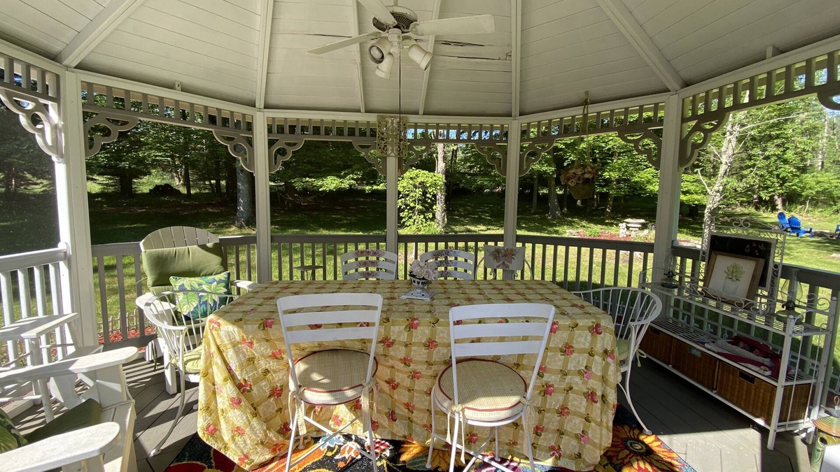 Rhinebeck House | Cabin in the Cottage