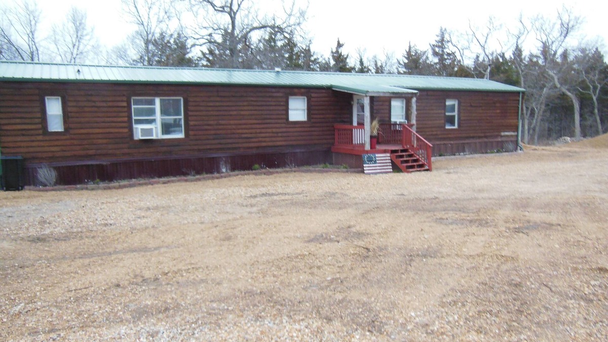 Warsaw House | CABIN IN THE WOODS , FAMILY AND PET FRIENDLY