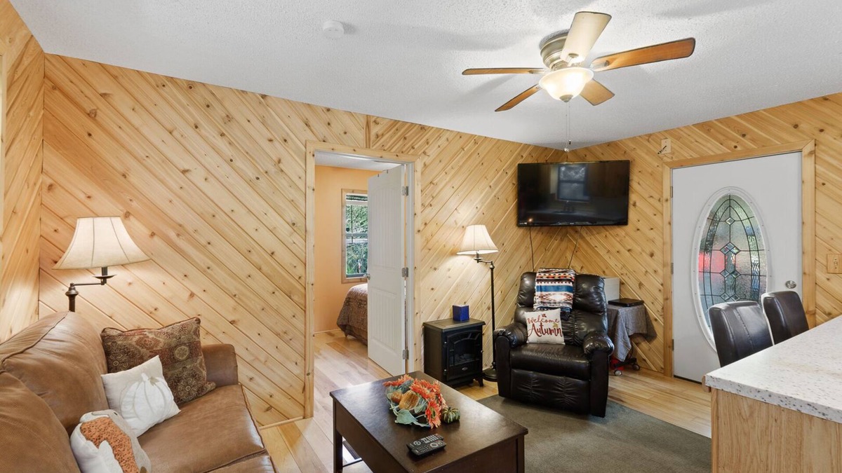 Mena Cabin | Cabin in the woods