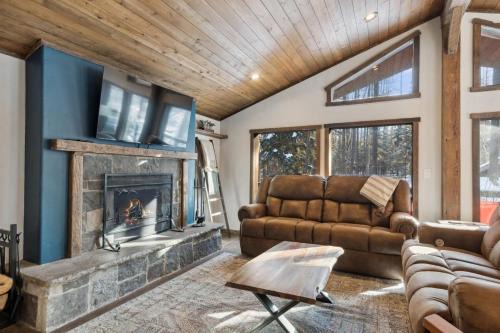 Whitefish House | Cabin in the Woods