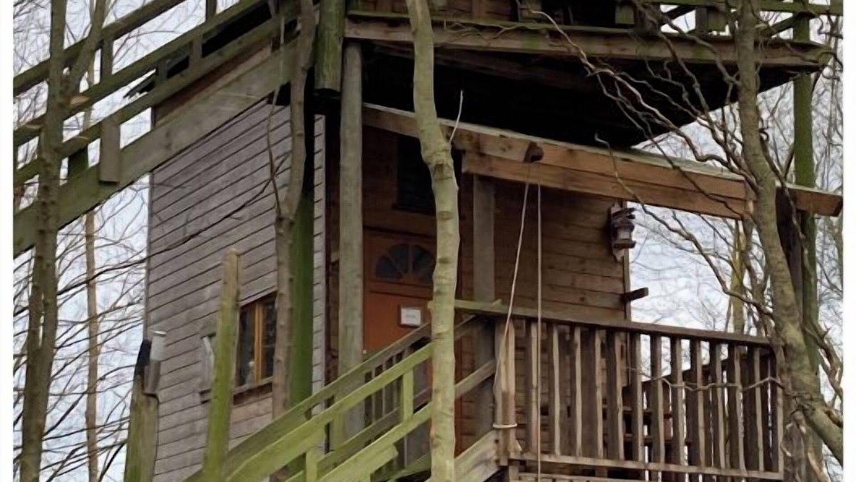 Cleville Cabin | Cabin in the woods with 2 bedrooms