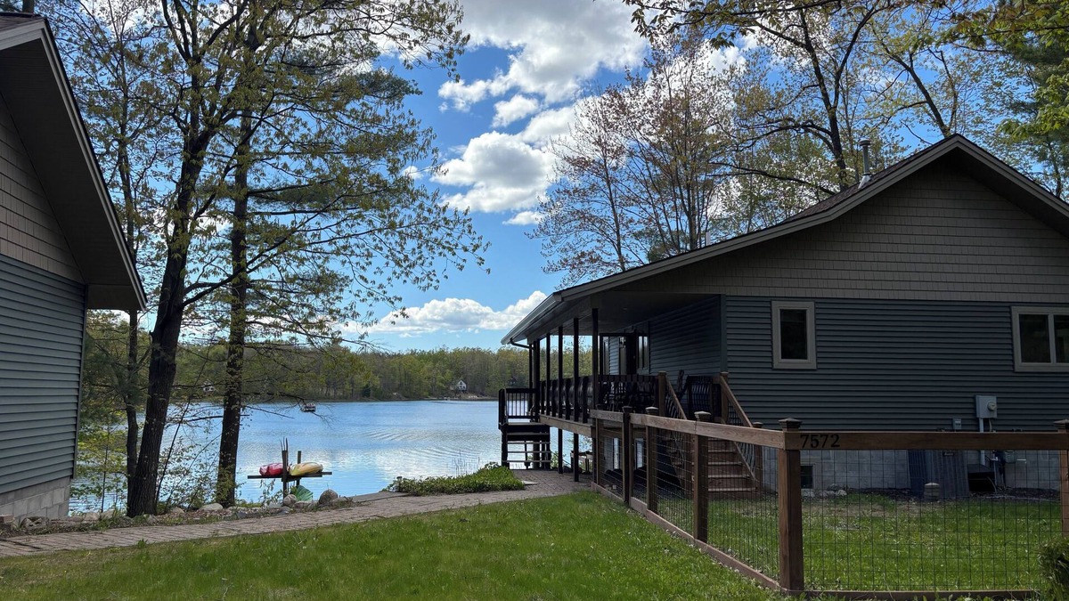 Lake Arrowhead Cabin | Cabin/lake house on Lake Arrowhead. A family retreat with private beach!