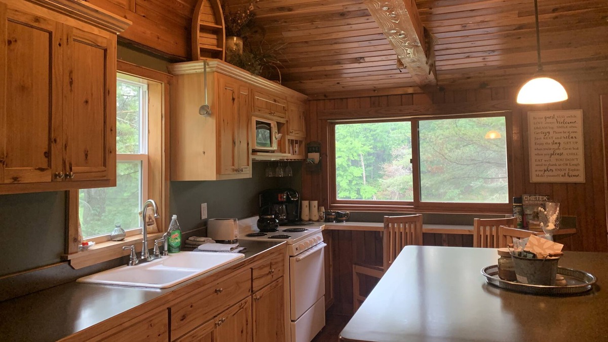 Cameron Cabin | Cabin located on a chain of 6 lakes and right on ATV trails