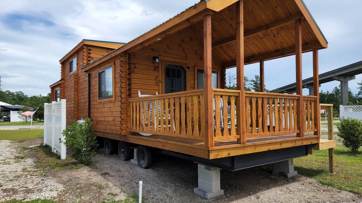 Core Creek Cabin | Cabin: Lower Winter prices! Snowbirds Welcome! Bring your boat for fall fishing