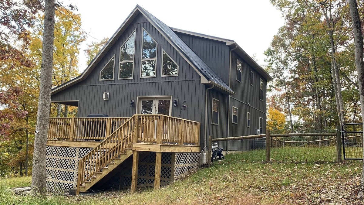 Huntingdon House | Cabin Luxary Near Raystown Lake in Peaceful Wooded Area