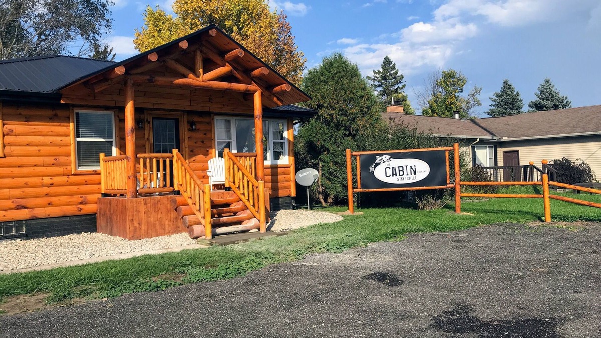Linwood Cabin | Cabin near Lake Huron