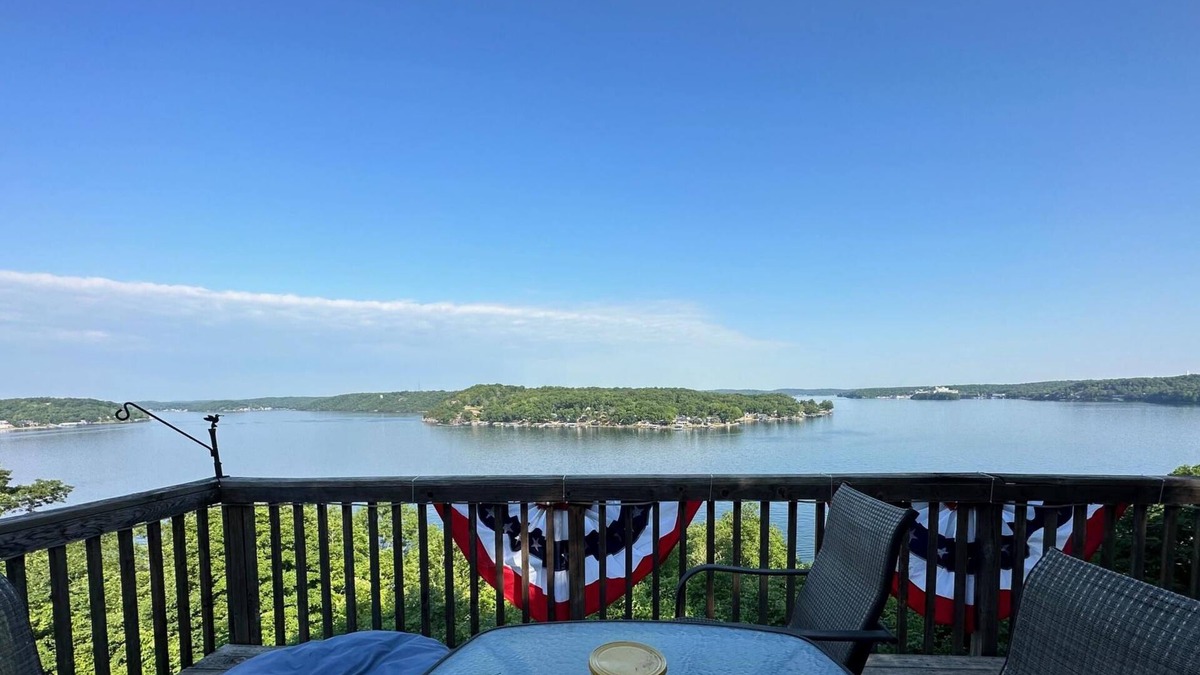 Osage Beach Cabin | Cabin No. 5 @ The Old Swiss Village - Lake View!