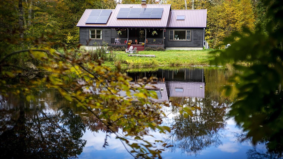 Walton Cabin | Cabin Noir - Private & Modern Cabin in the Western Catskills