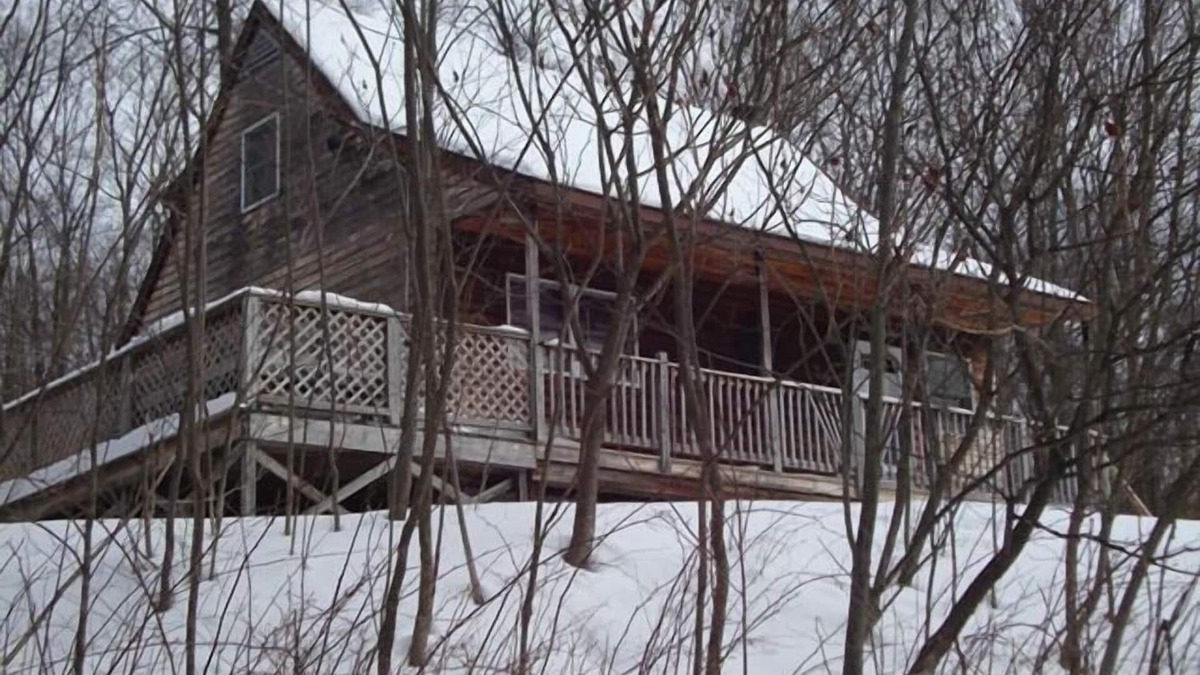 Susquehanna Cabin | Cabin on 4 acres near Elk Mountain/Dogs OK/Easy Drive from Philly and NYC