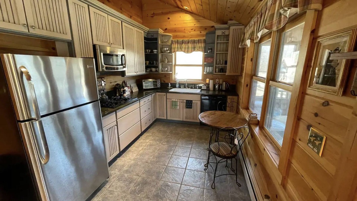 Canaan Valley Cabin | Cabin on a Mountain Sanctuary W/Pond