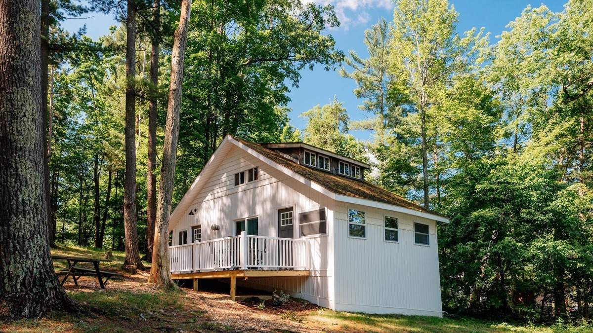 Mayfield Cabin | Cabin on beautiful Arbutus Lake near Traverse City
