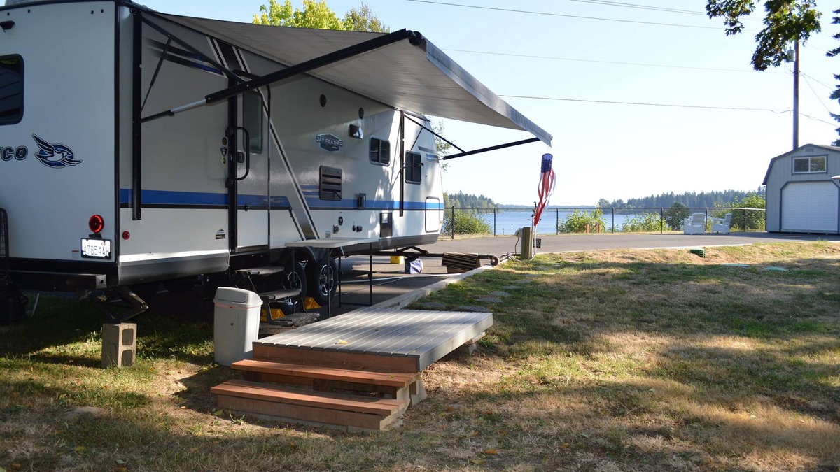 Olympia Cabin | Cabin on Blake Lake with Private Lake Access and Dock - RV Hook Ups Included
