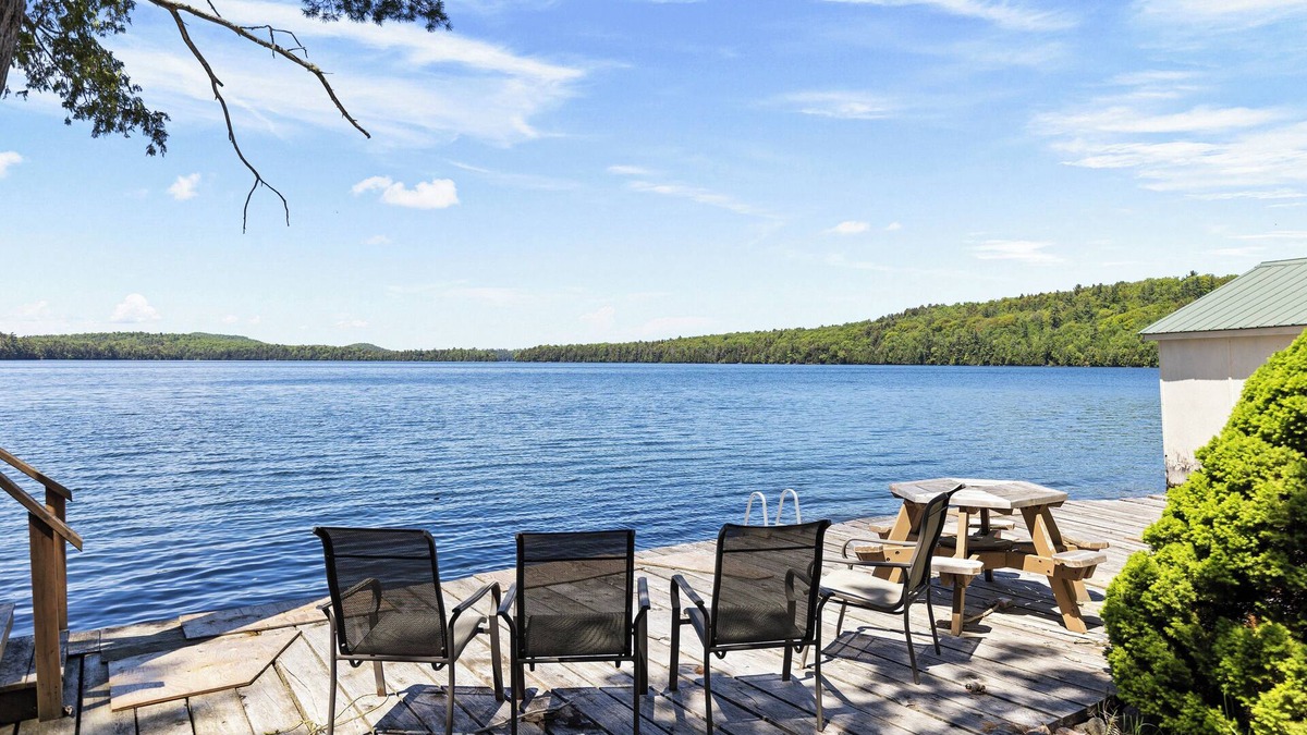 Algoma District Cabin | Cabin on crystal clear Lonely Lake