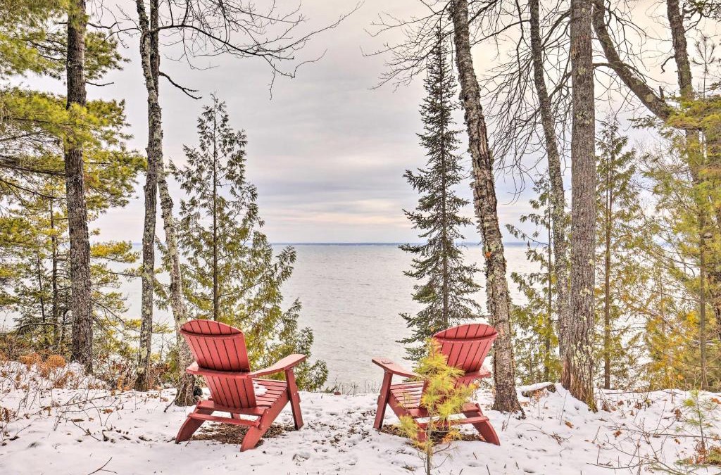 Washburn Apartment | Cabin on Lake Superior about 11 Mi to Bayfield!
