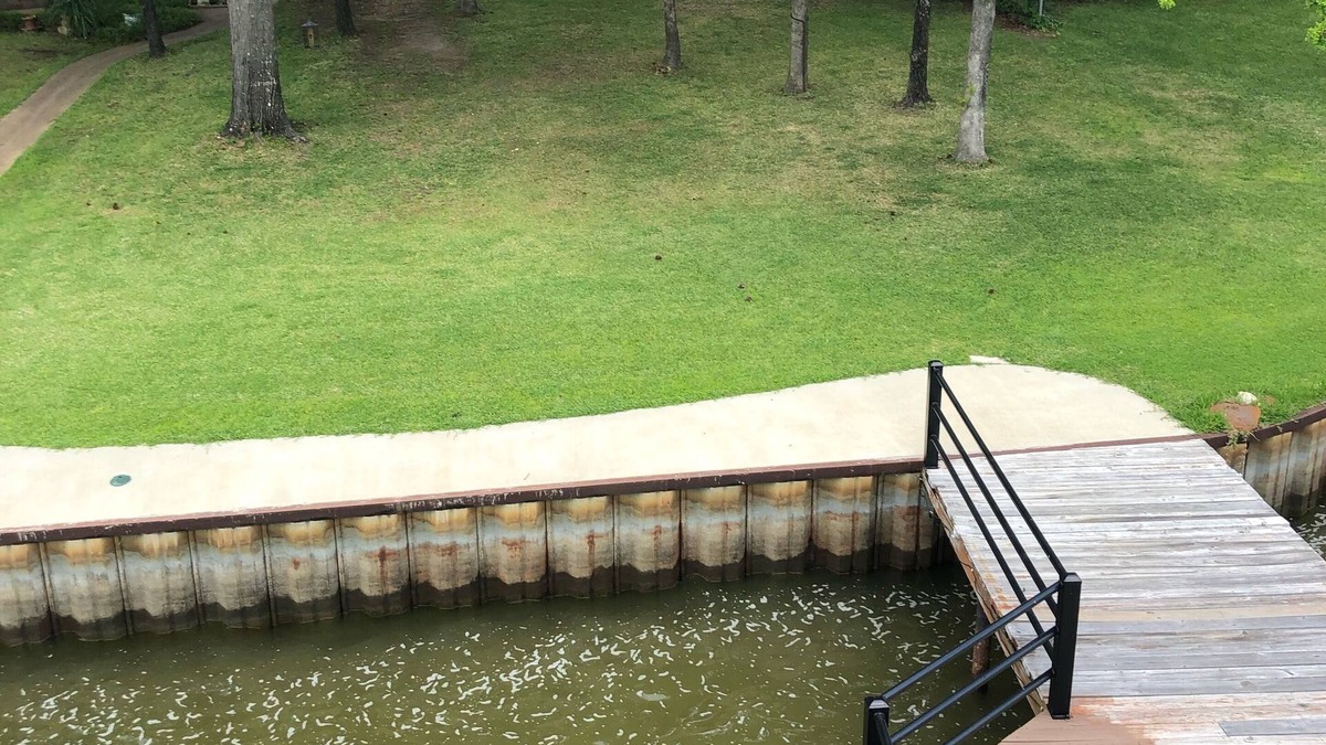 Eustace Cabin | cabin on lakefront on cedar creek , tx