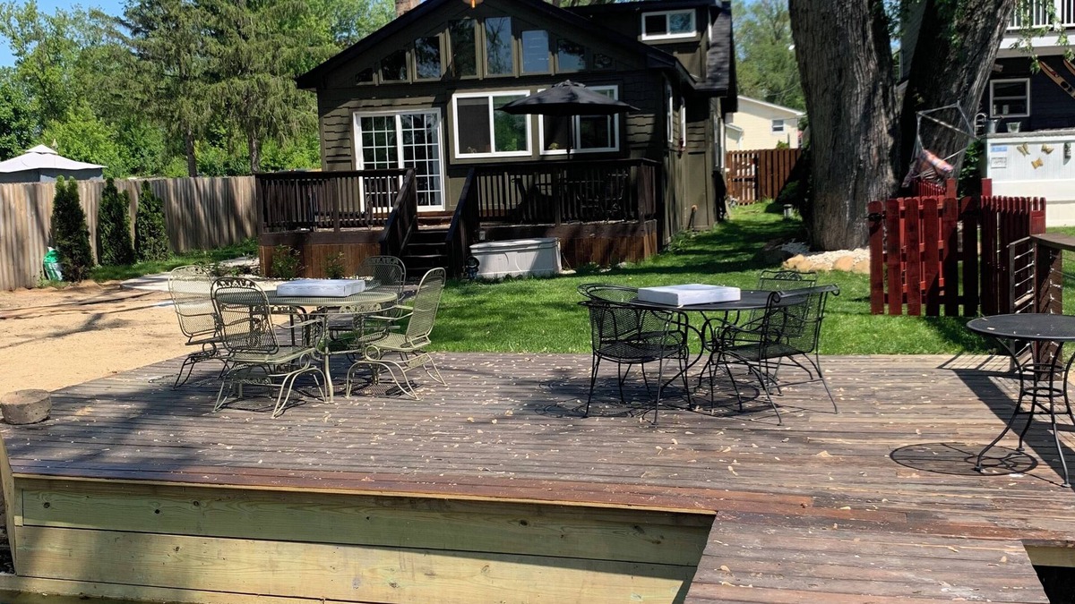 Channel Lake Cabin | Cabin on the chain! FREE WATER SPORTS