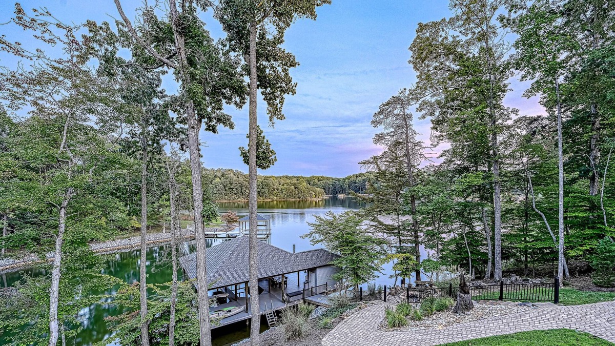Moneta House | Cabin on the Cove - Luxe lakefront cabin on 5 acres with huge dock