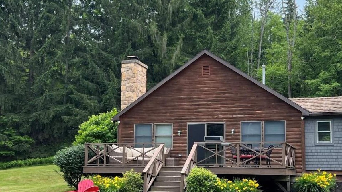 Gaines House | Cabin on the Flats: In the Heart of it All!