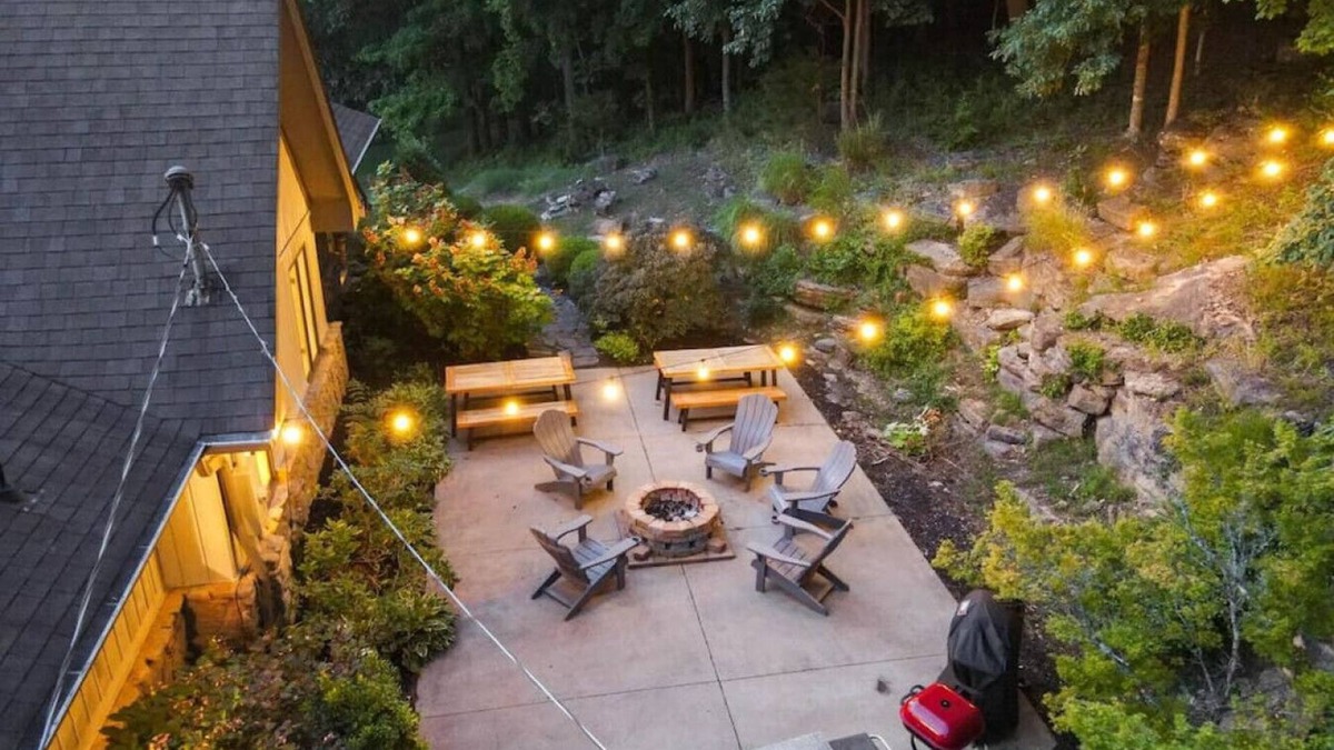 Hendersonville Cabin | Cabin on the Hill - North Nashville Stunner!