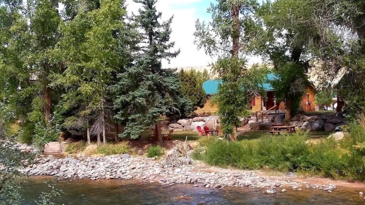 Dubois Cabin | Cabin on the Wind River - Excellent in-town location!