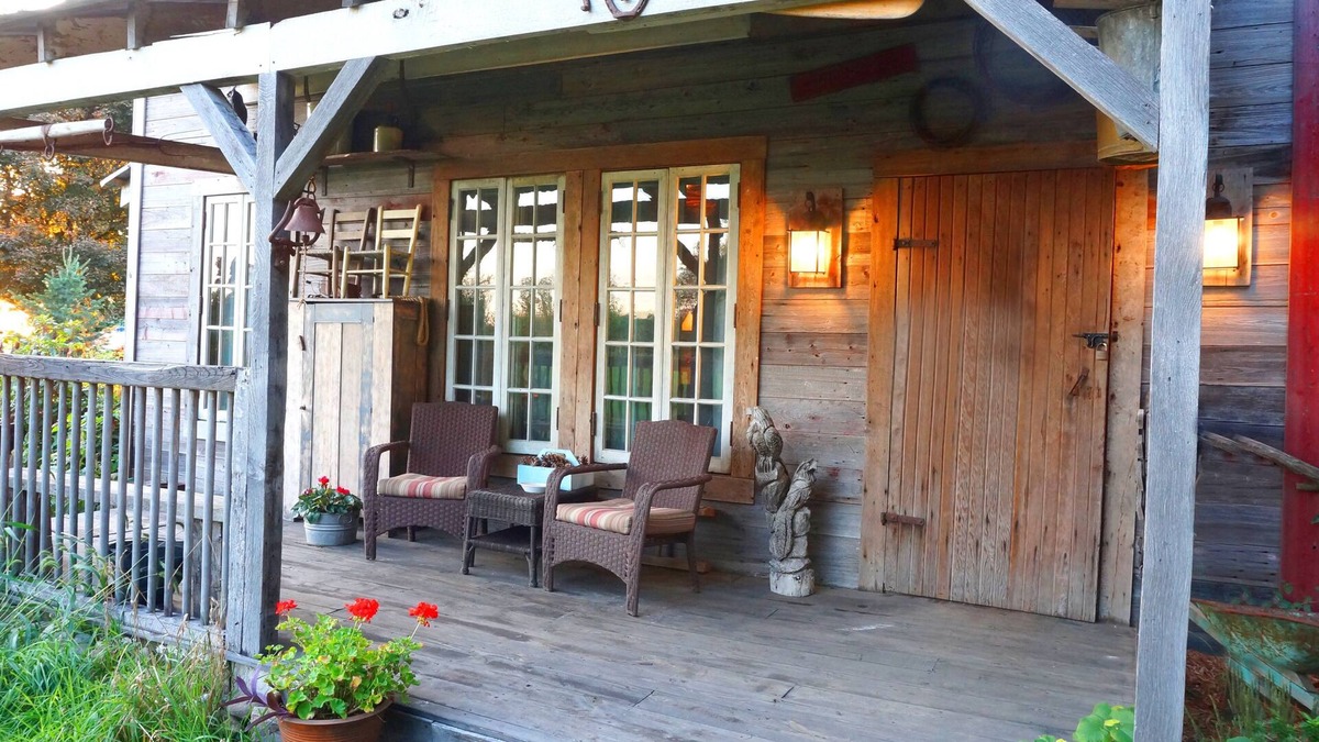 Bellevue Cabin | Cabin rental near Cedar Point, Lake Erie, with Hot Tub, Campfire Pit, Gas Grill