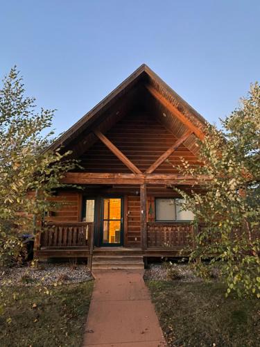 Warrens House | Cabin Retreat near 3 Bears Resort