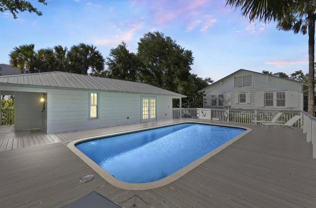 Stuart Villa | Cabin Style Pool Home w/Guesthouse! Sleeps 10!