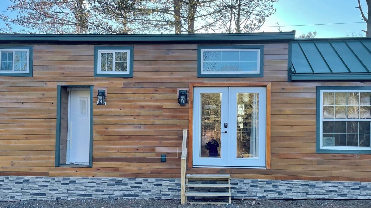 Benezette Cabin | Cabin-style tiny home along best elk viewing road