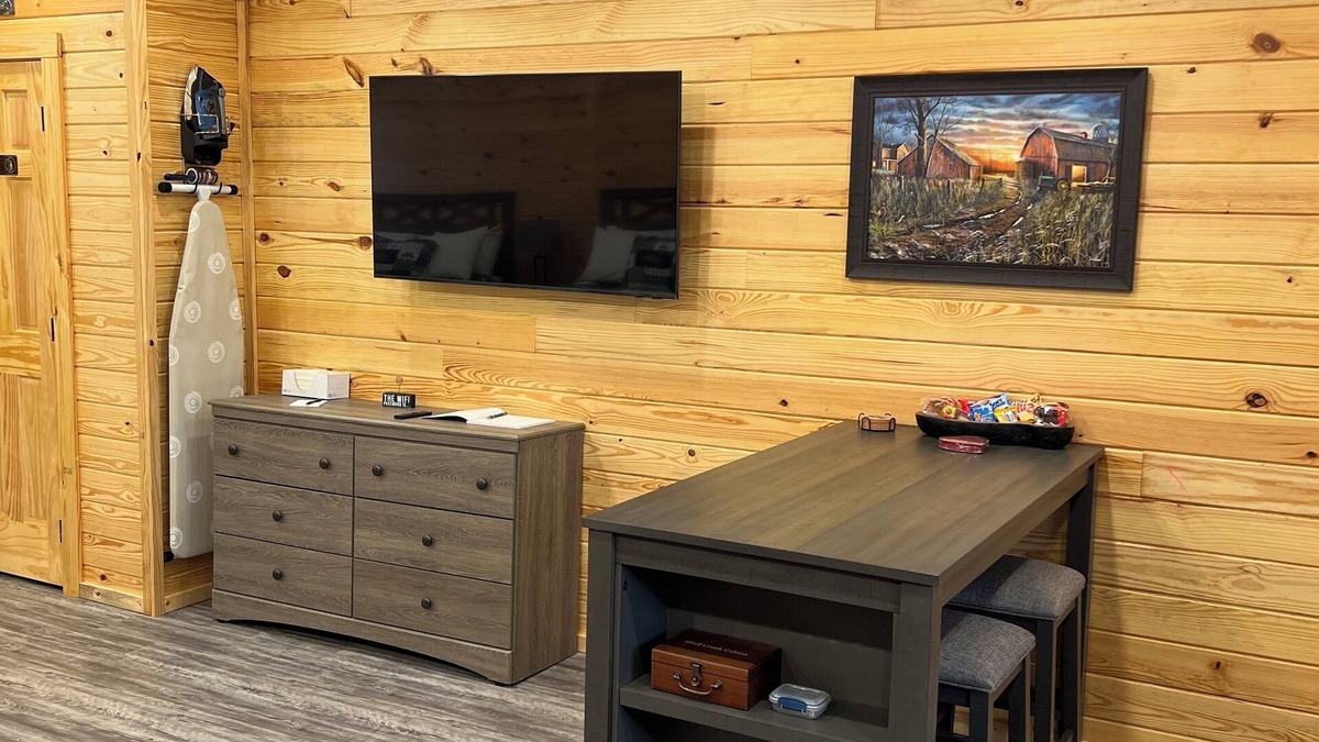 Lee County Cabin | Cabin Unit 3 of 6 Called the Texan with WiFi and AC in serene Paige