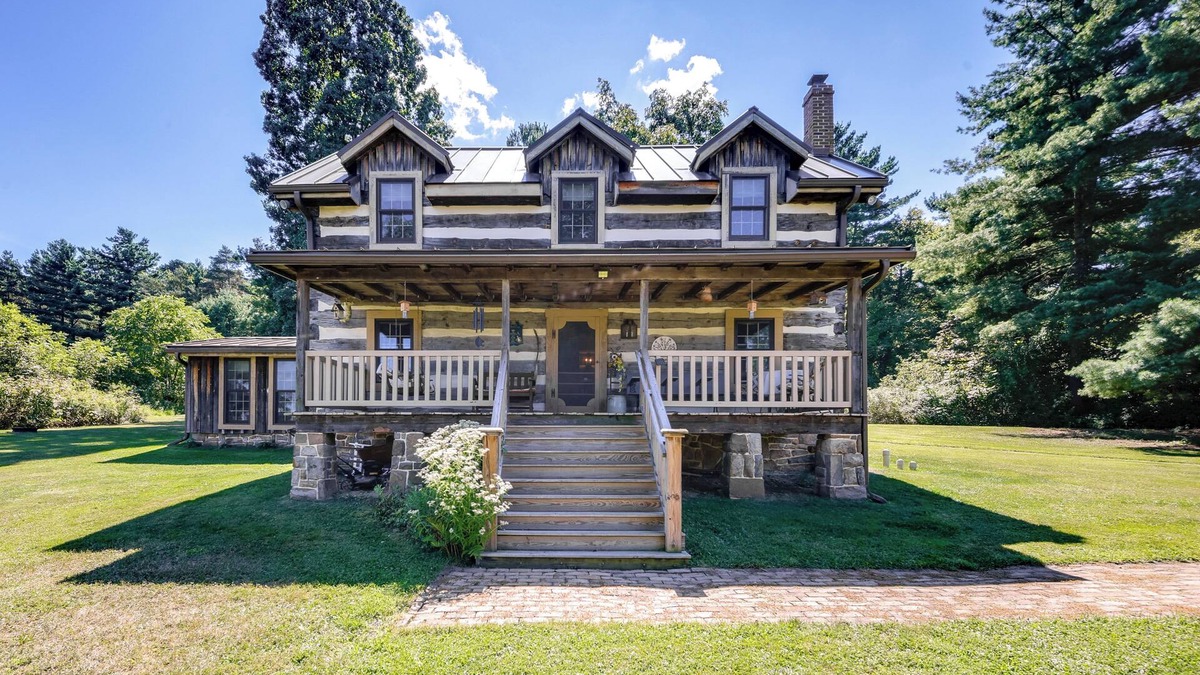 Pine Grove Mills Cabin | Cabin Vacation Rental ~ 8 Mi to Penn State!