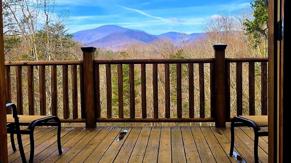 Lake Lure Cabin | Cabin w/Mtn Views, Dogs OK!