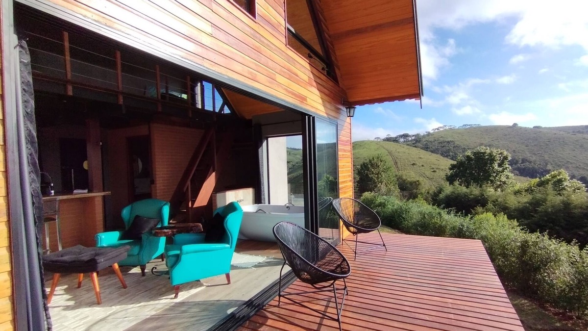 Campos do Jordao Cabin | Cabin with hydromassage, mountain views and 5 km from the tourist center.