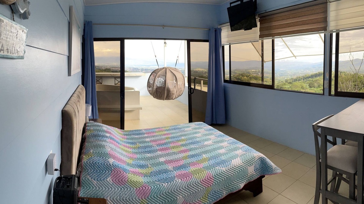 Poas Volcano National Park Cabin | Cabin2 of Height beautiful Panoramic view and Jacuzzi with hot water on terrace
