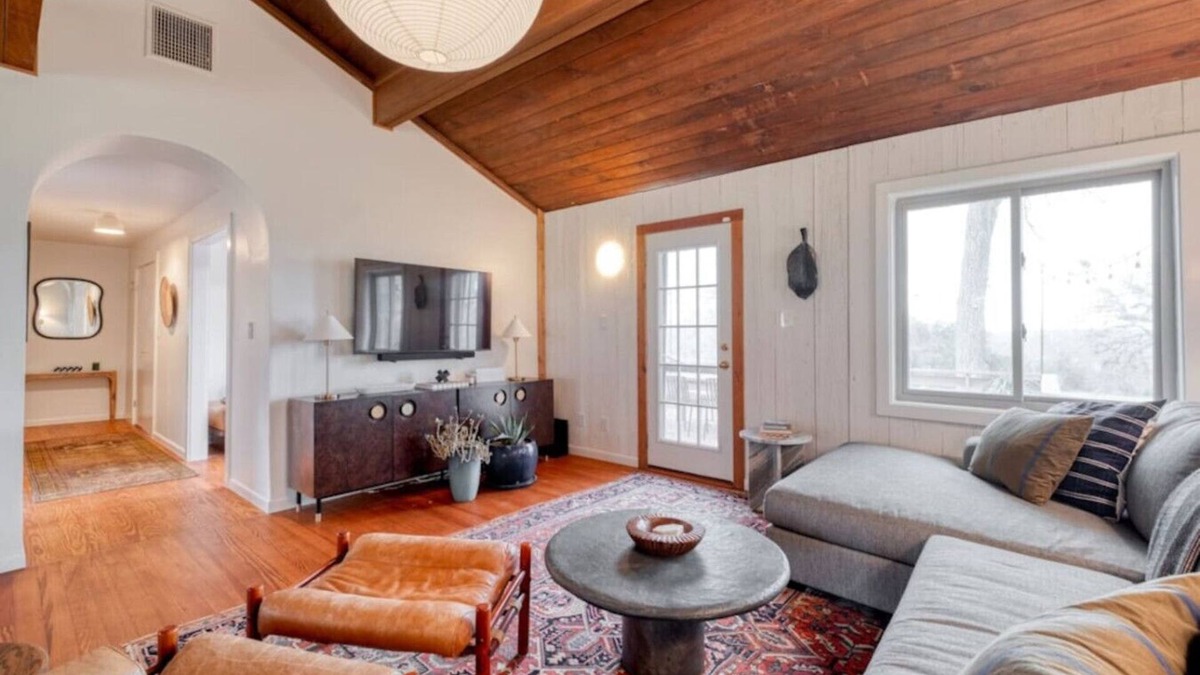 Cedar Creek House | Cabina Suenos - Bastrop - 25 Acres
