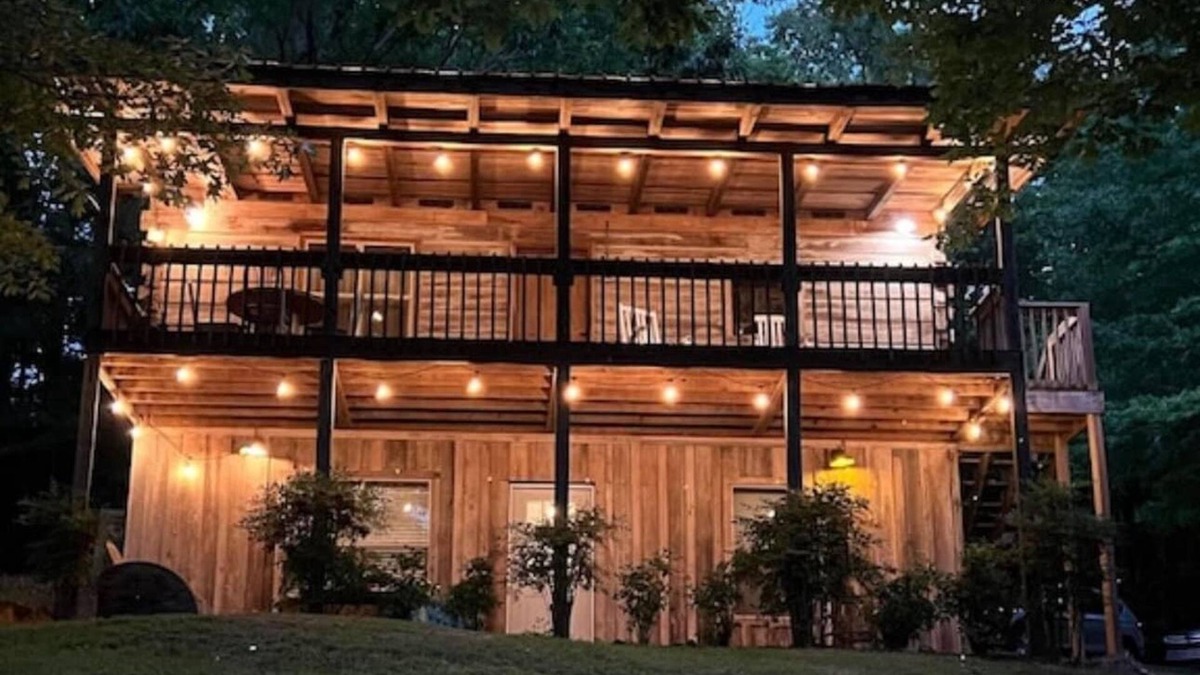 Cullman Cabin | Cabin’s A & B ~ Smith Lake Alabama