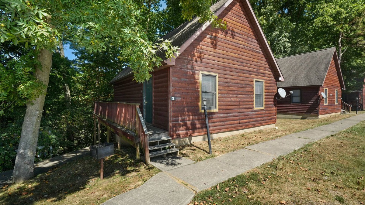 Logan Cabin | Cabins In Hocking - Retreat cabin 3