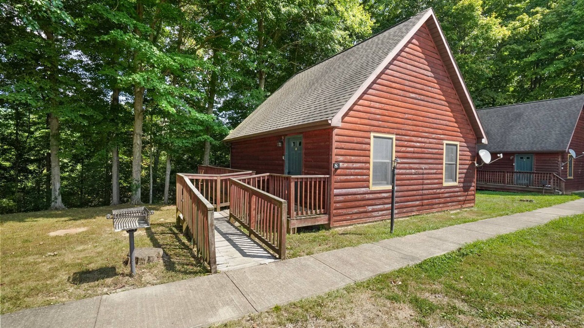 Logan Cabin | Cabins In Hocking - Retreat cabin #8