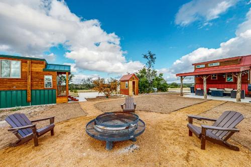 Harper House | Cabins on the Ranch