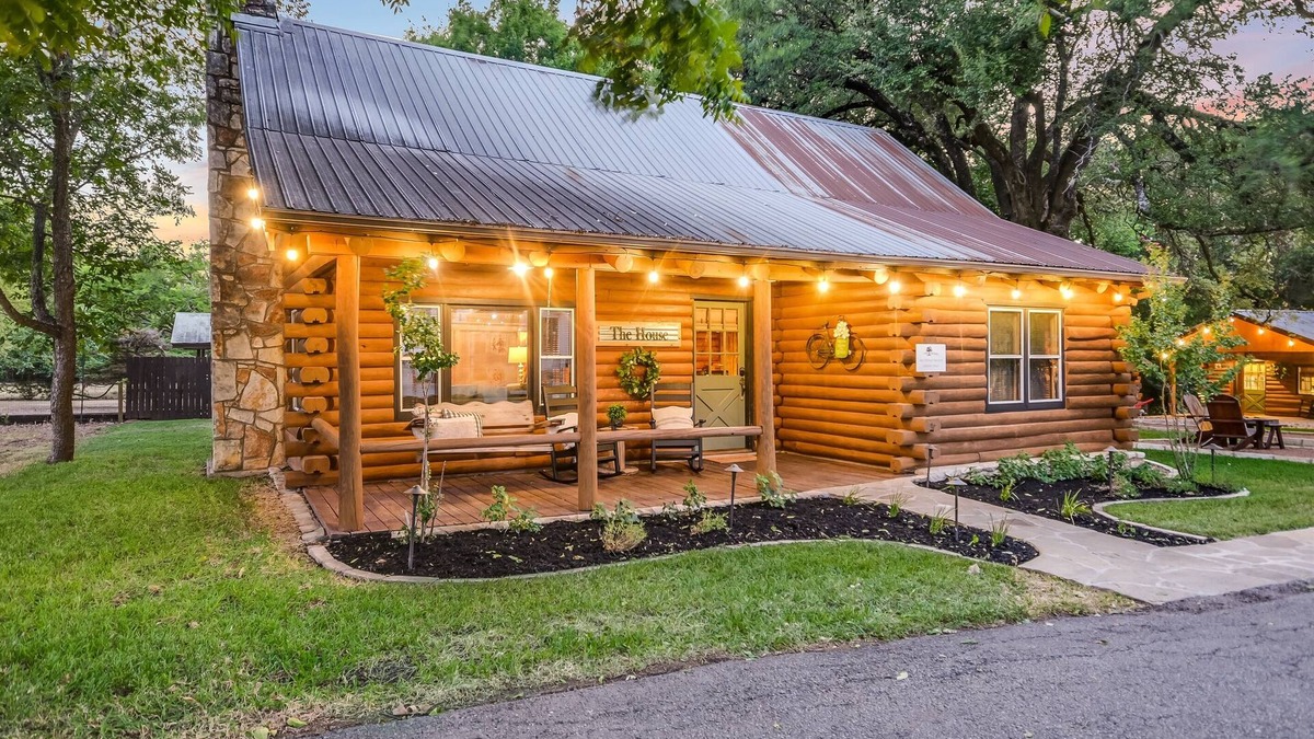 Wimberley Cabin | Cabins on the Square: Creek House